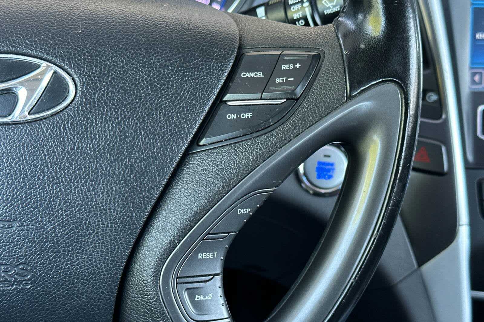 Thumbnail: 2013 Hyundai Sonata - 26