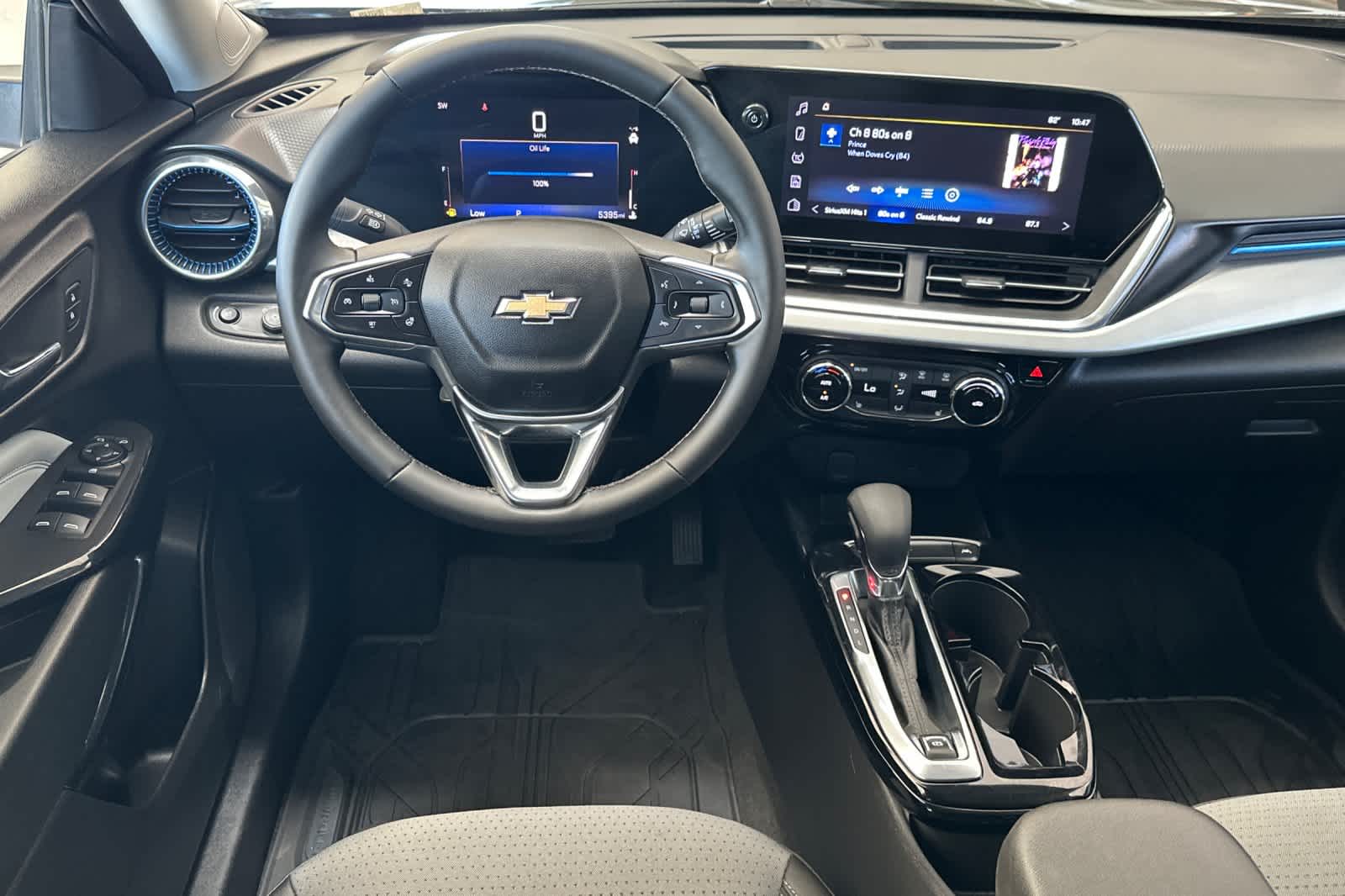 Thumbnail: 2024 Chevrolet Trax - 15