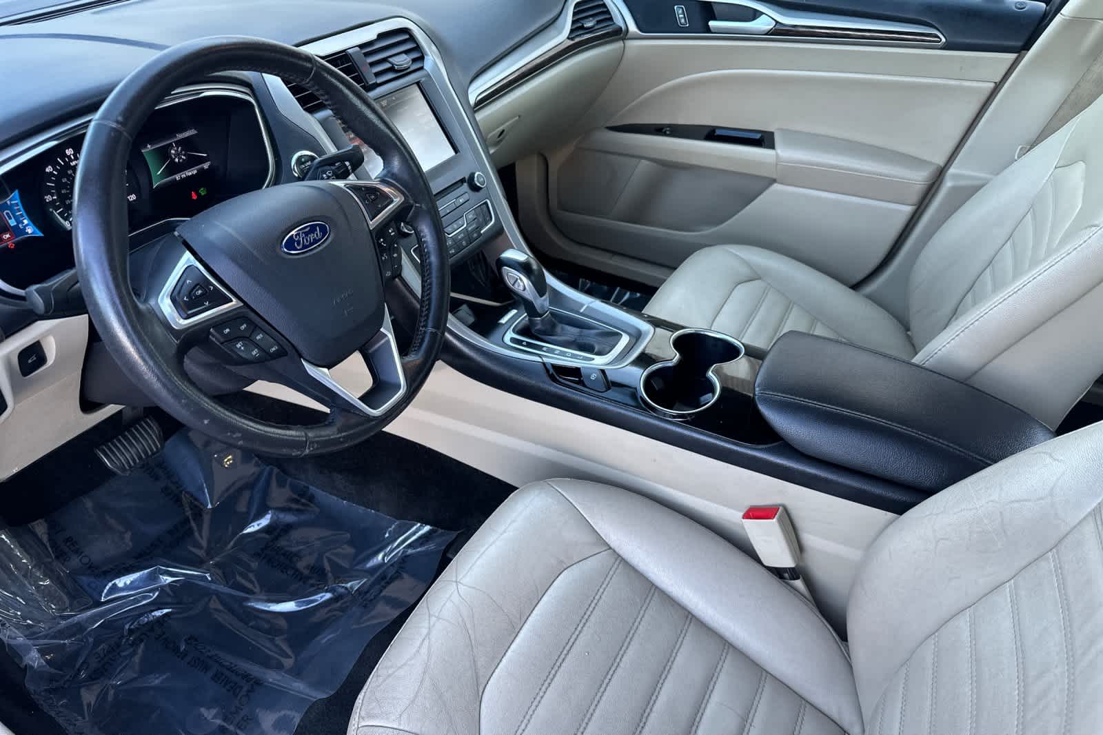 Thumbnail: 2016 Ford Fusion - 11