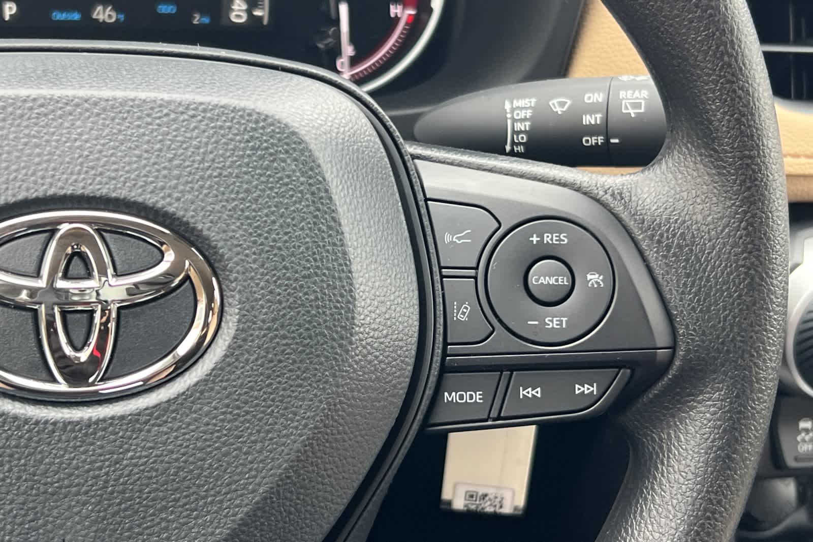 Thumbnail: 2025 Toyota RAV4 - 25