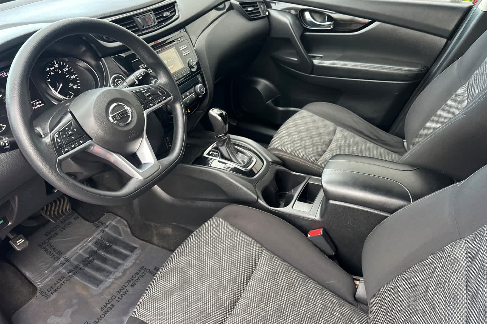 Thumbnail: 2018 Nissan Rogue Sport - 11