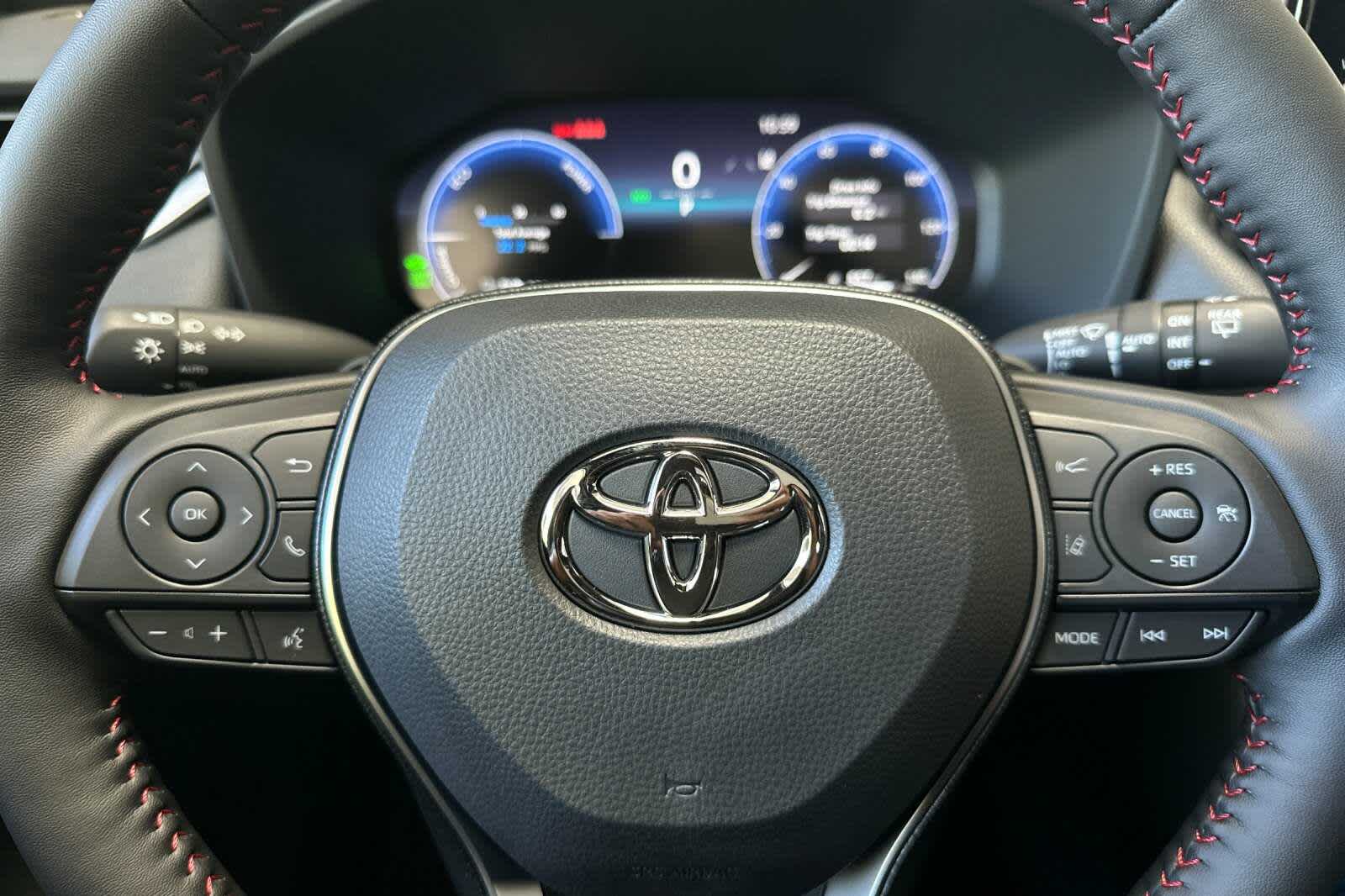 Thumbnail: 2025 Toyota RAV4 - 25