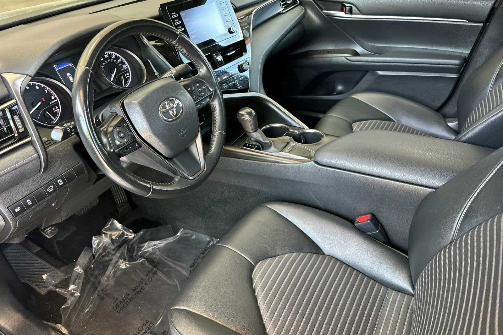 2022 Toyota Camry SE 11