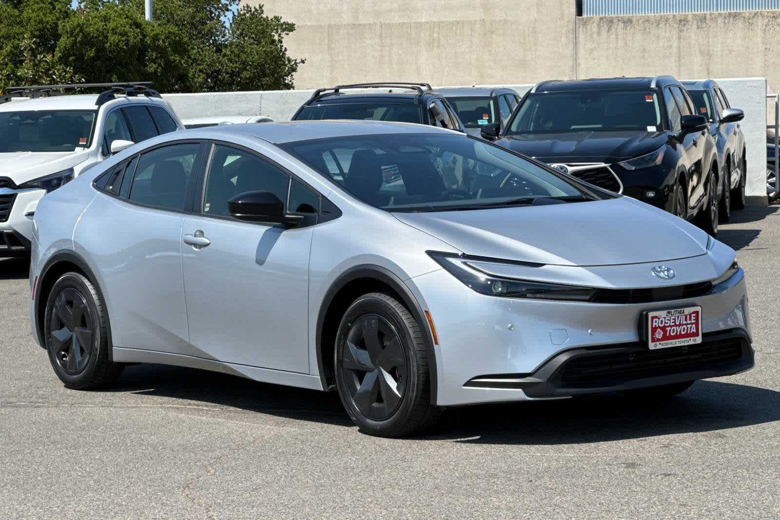 2025 Toyota Prius LE 9