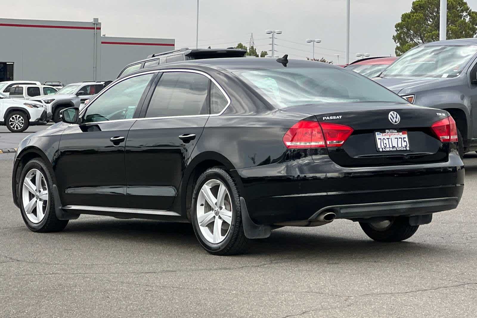Thumbnail: 2014 Volkswagen Passat - 7