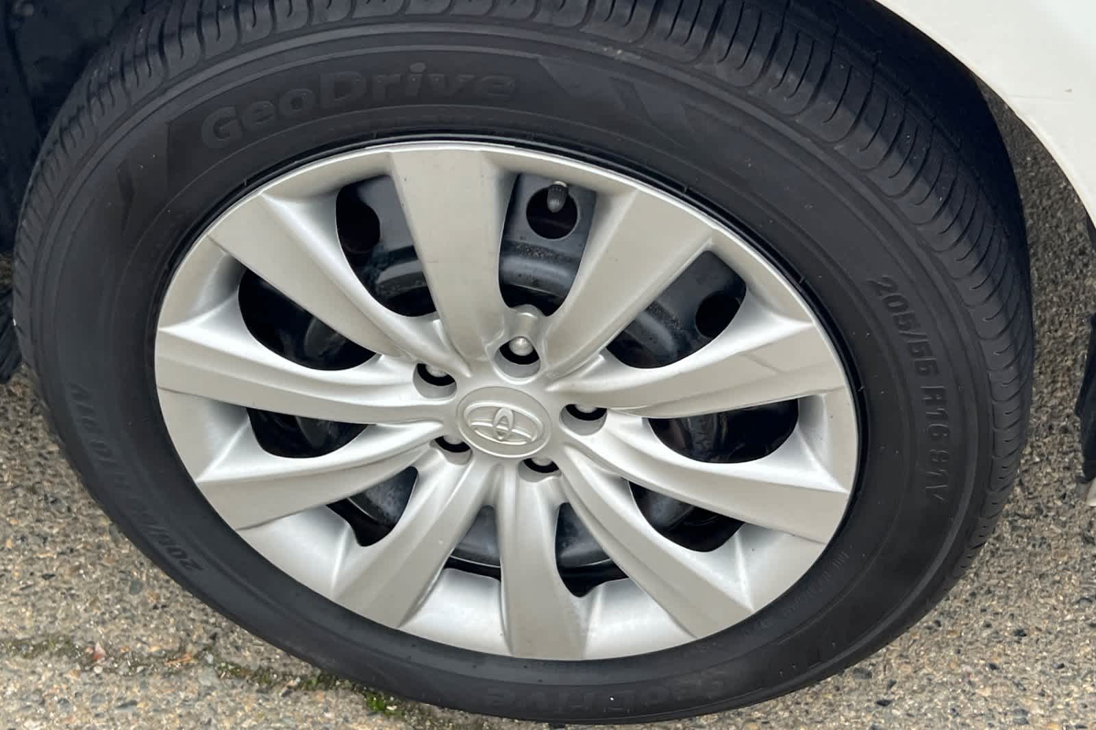 Thumbnail: 2013 Toyota Corolla - 18