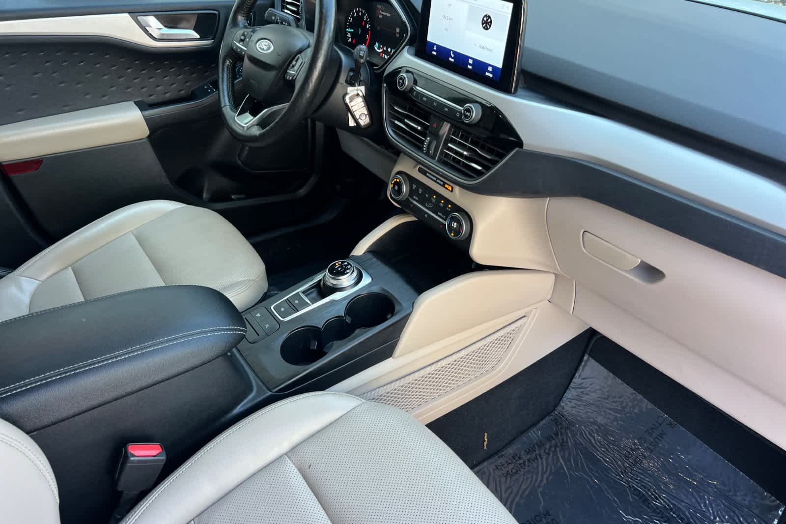 Thumbnail: 2020 Ford Escape - 16