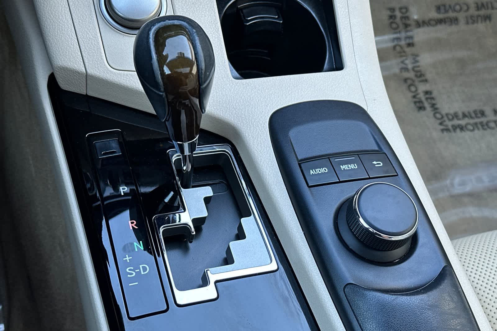 Thumbnail: 2014 Lexus ES - 22