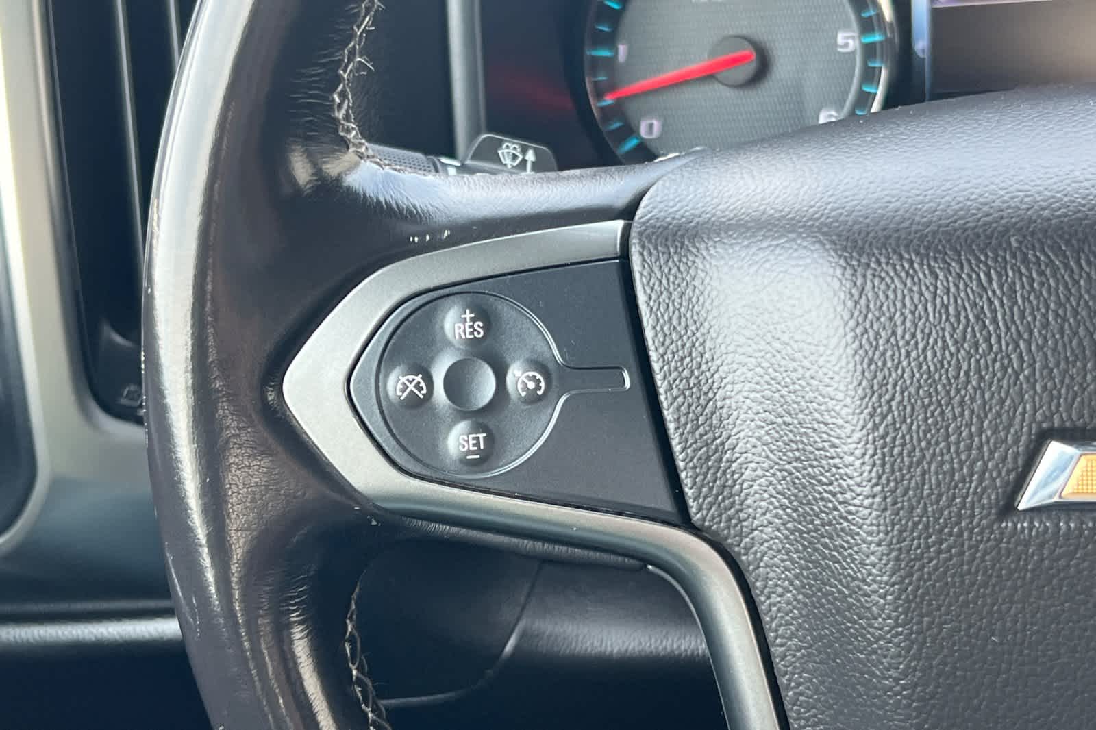 Thumbnail: 2018 Chevrolet Silverado 1500 - 23