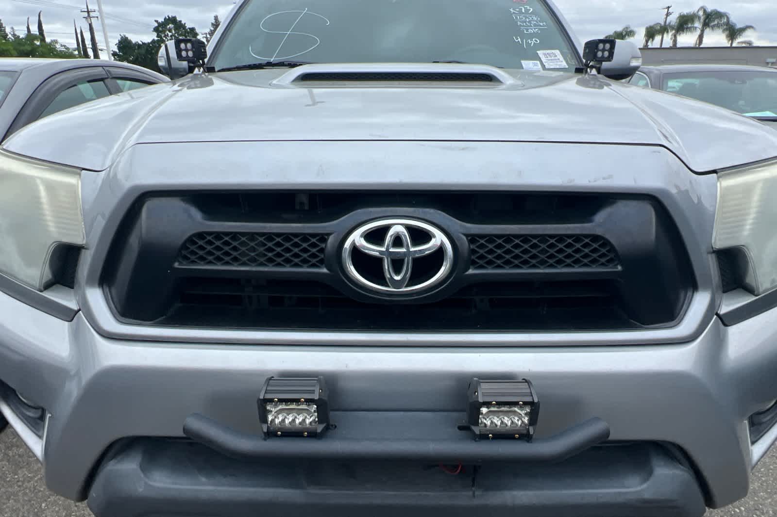 Thumbnail: 2015 Toyota Tacoma - 12
