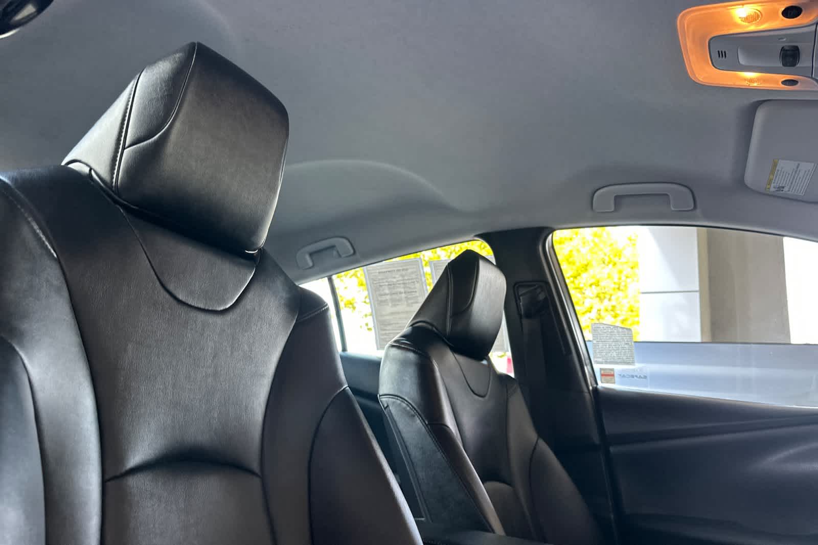 Thumbnail: 2019 Toyota Prius Prime - 18
