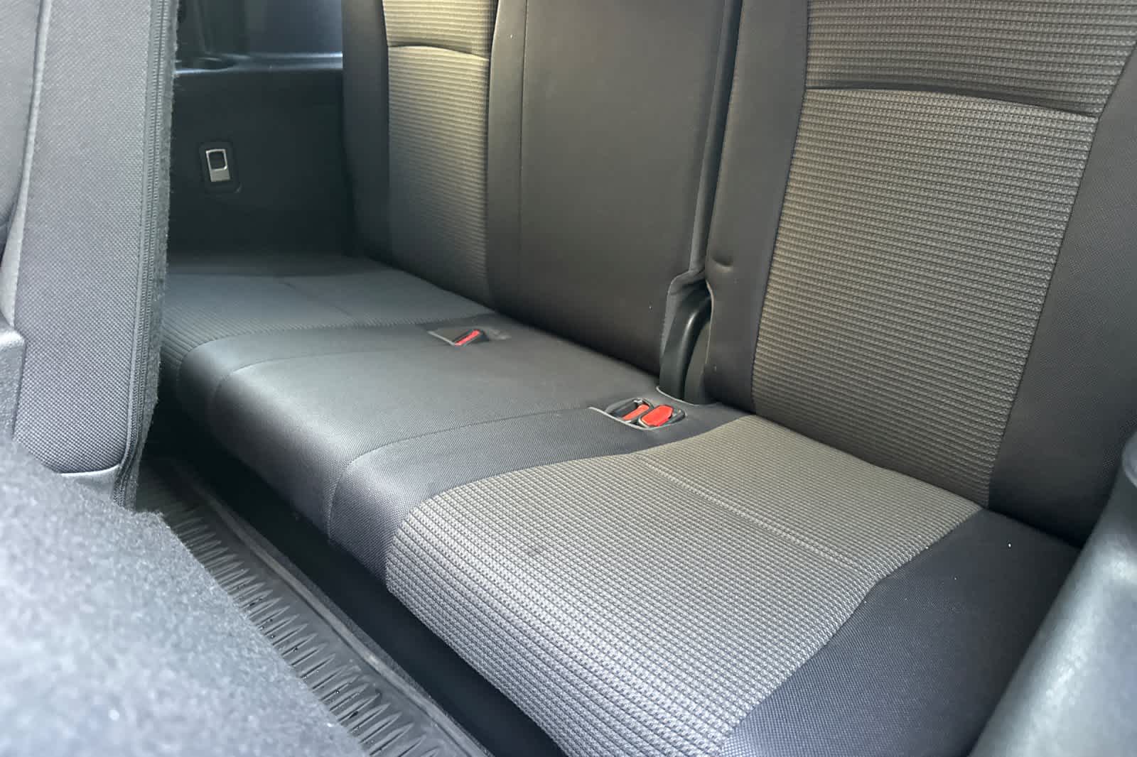 Thumbnail: 2022 Toyota Highlander - 16