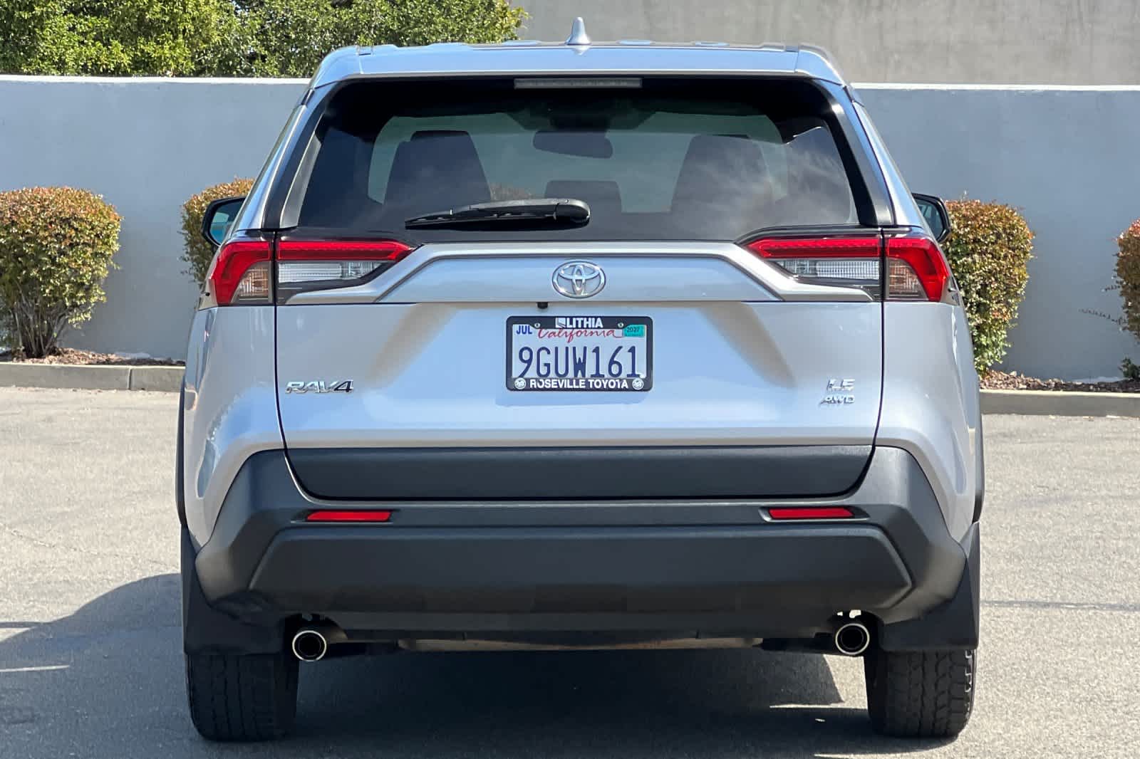 Thumbnail: 2023 Toyota RAV4 - 8