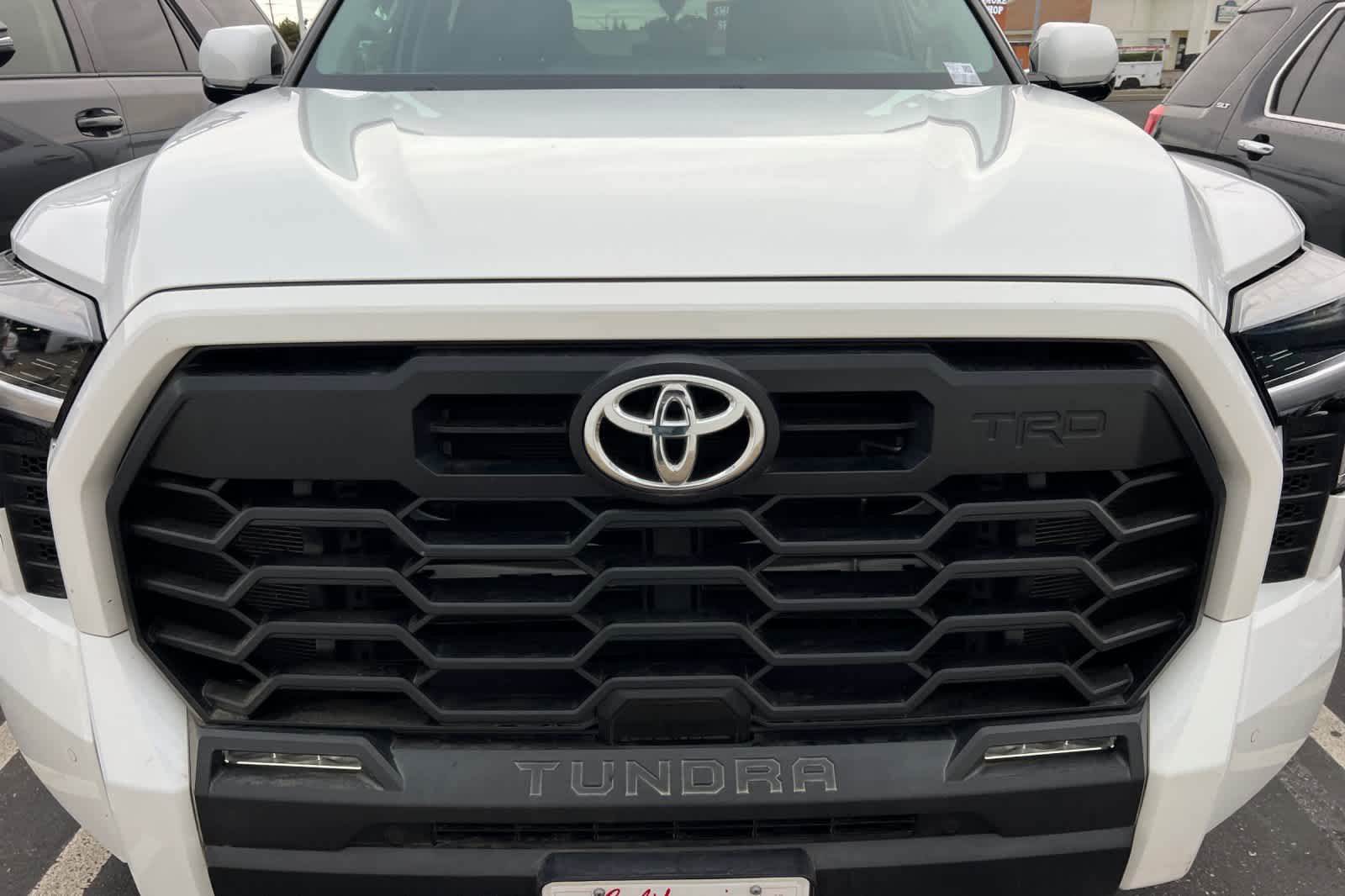 Thumbnail: 2022 Toyota Tundra - 9