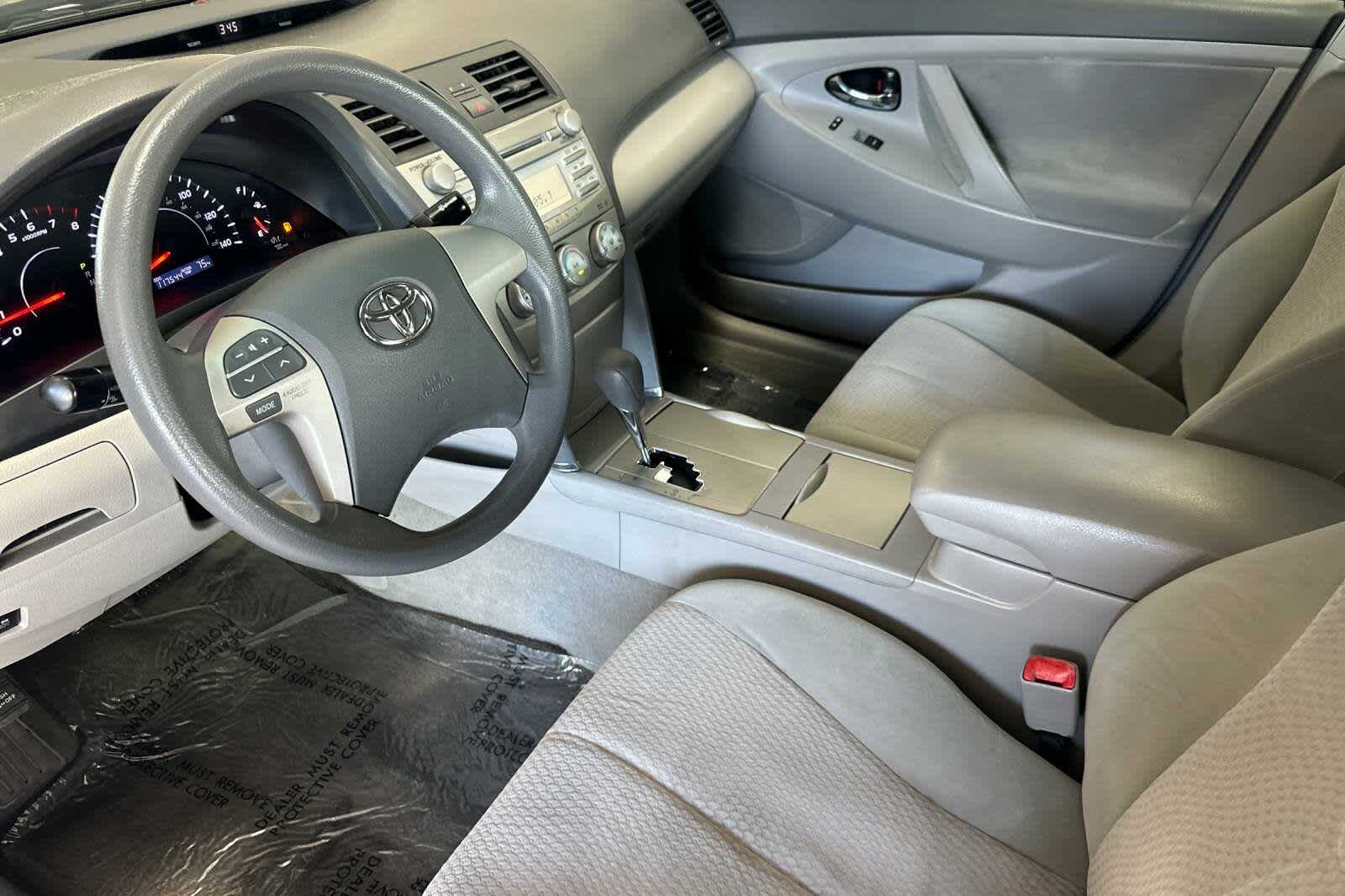 Thumbnail: 2011 Toyota Camry - 11