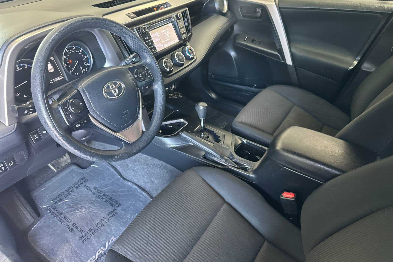 Thumbnail: 2017 Toyota RAV4 - 11