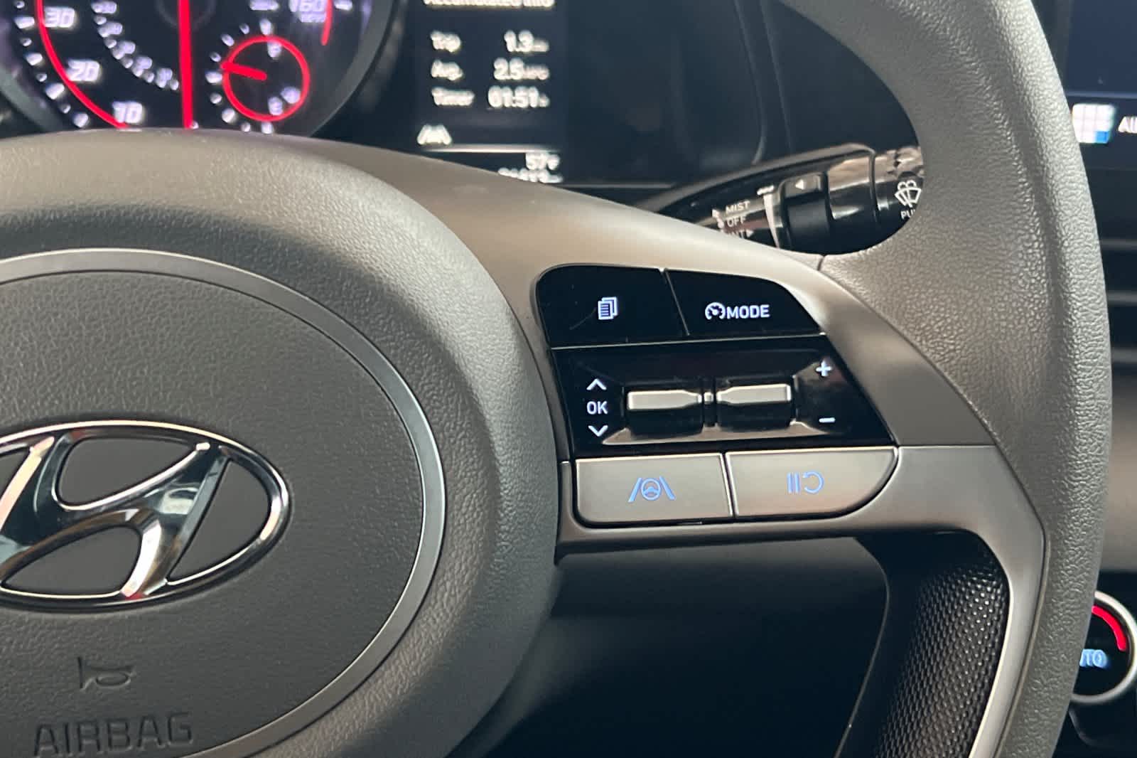 Thumbnail: 2021 Hyundai Elantra - 24