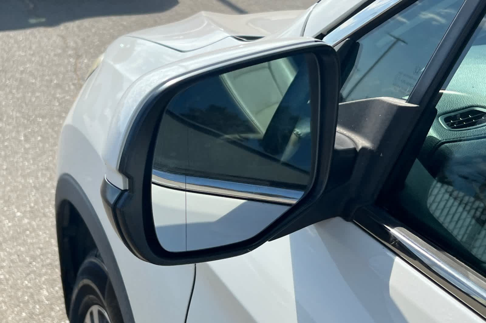 Thumbnail: 2016 Honda Pilot - 18