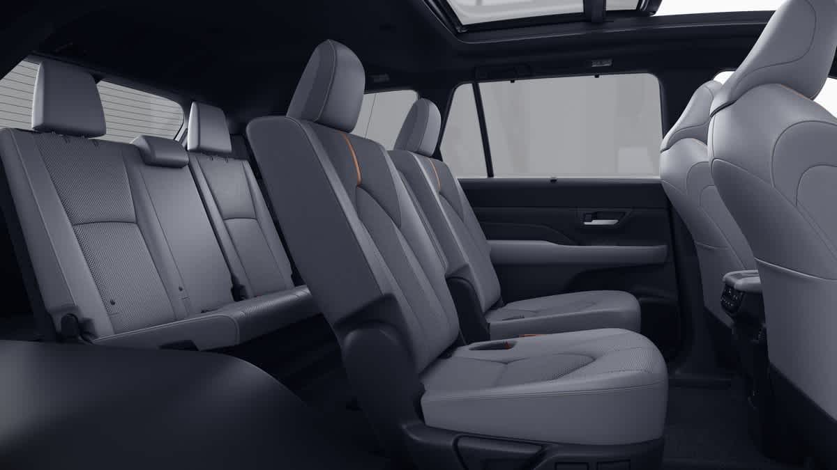 Thumbnail: 2026 Toyota Grand Highlander - 21