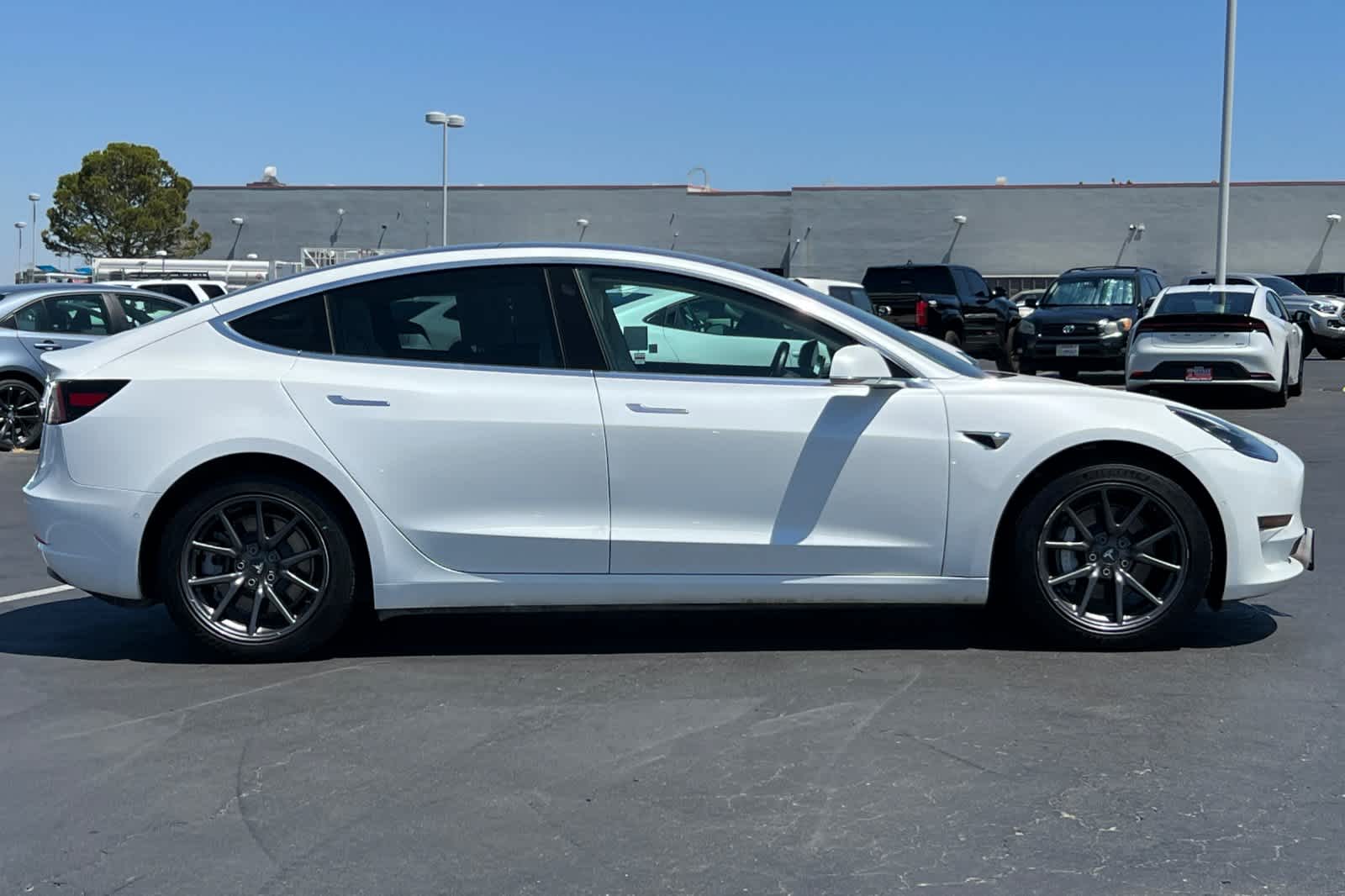 Thumbnail: 2019 Tesla Model 3 - 6