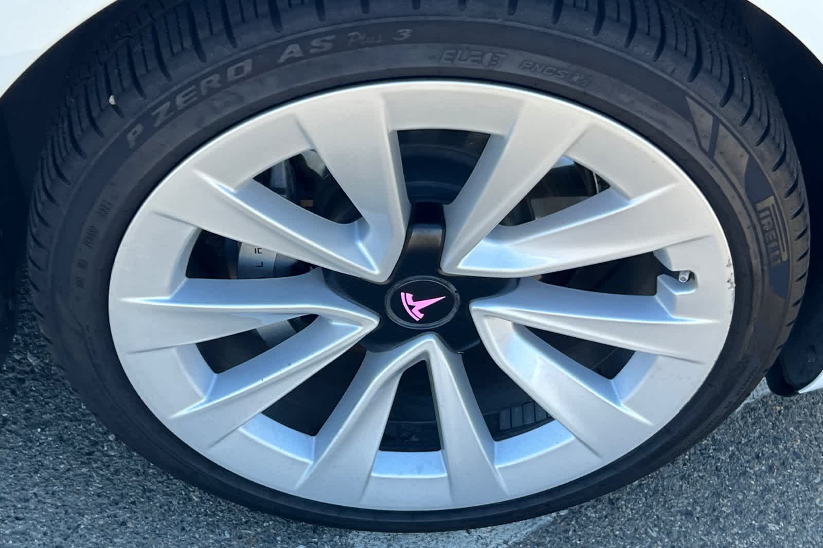 Thumbnail: 2021 Tesla Model 3 - 15