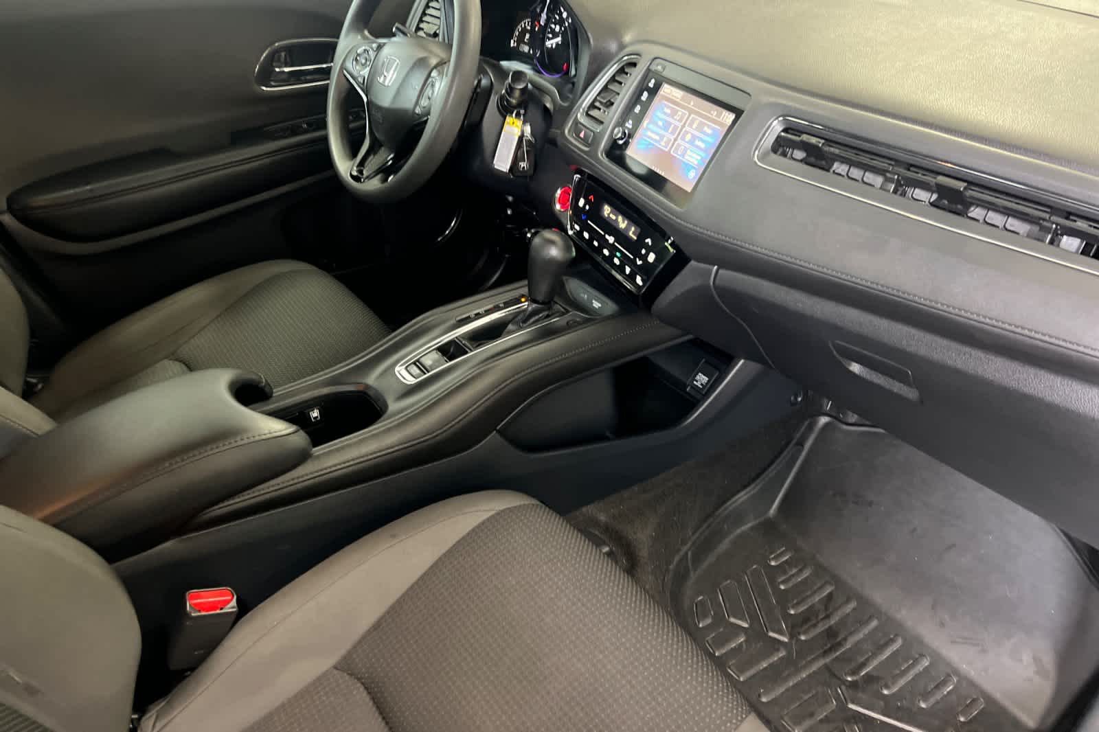 Thumbnail: 2022 Honda HR-V - 16