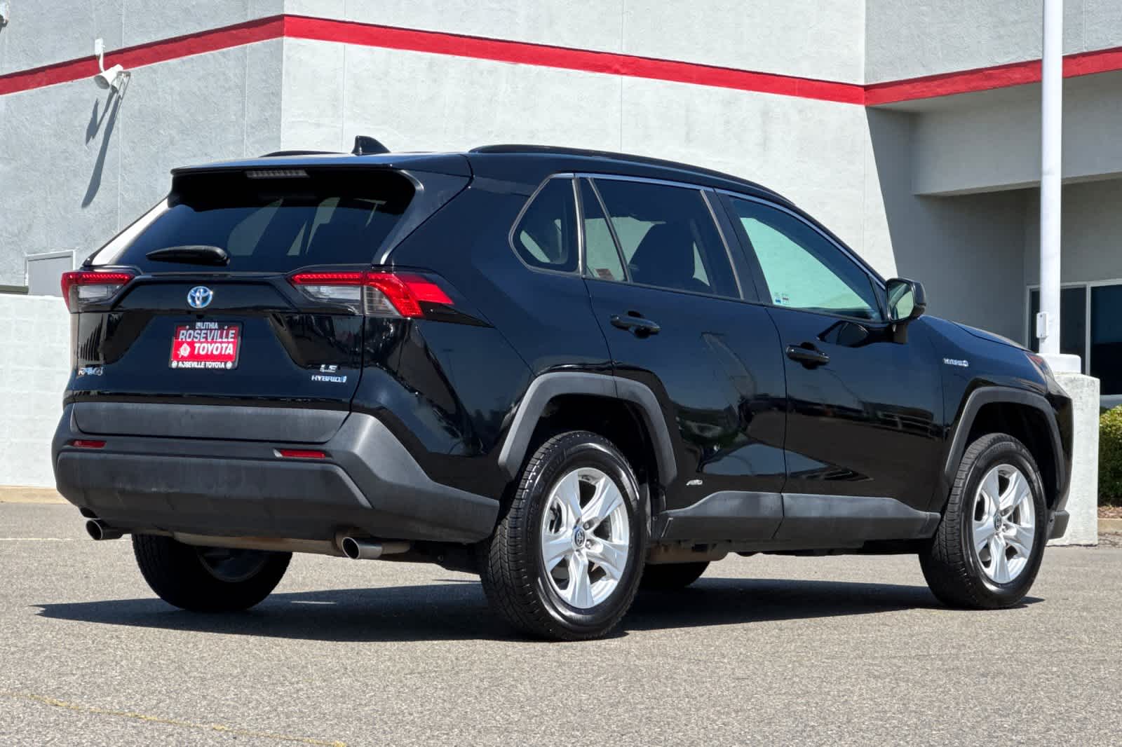 Thumbnail: 2021 Toyota RAV4 - 2