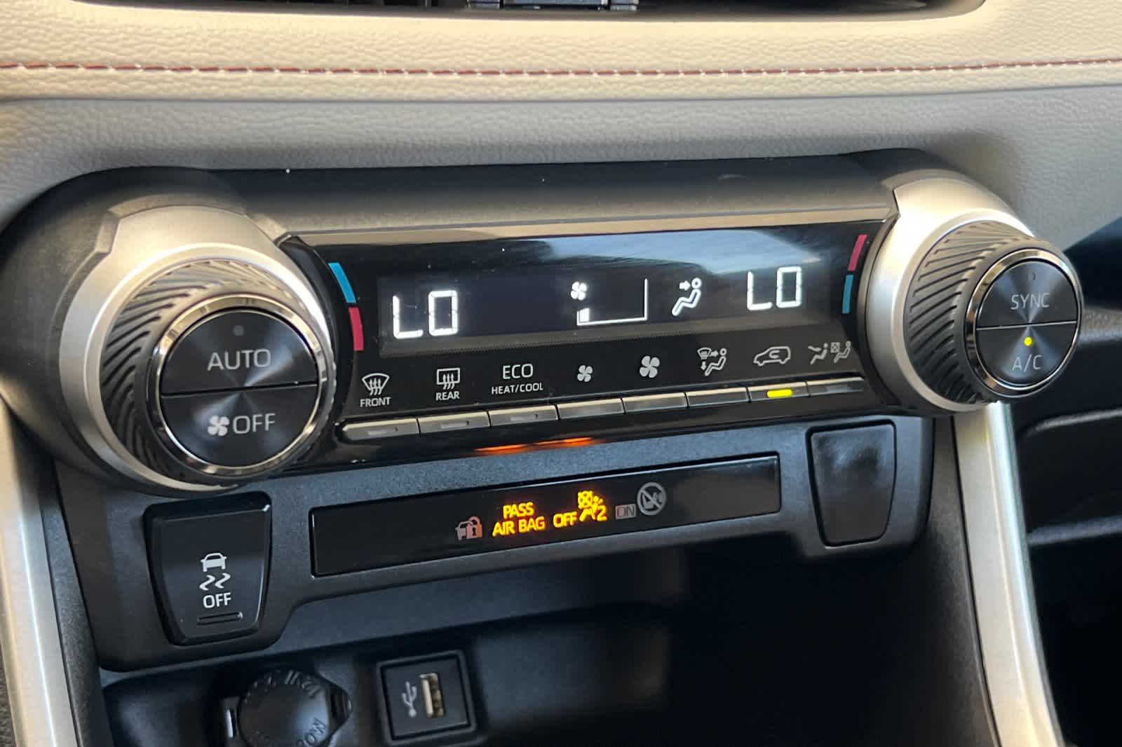 Thumbnail: 2024 Toyota RAV4 - 22