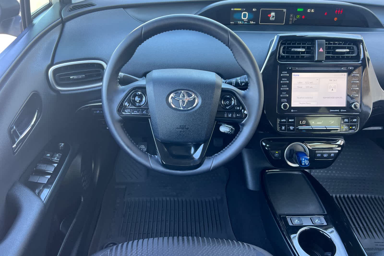 Thumbnail: 2022 Toyota Prius Prime - 14