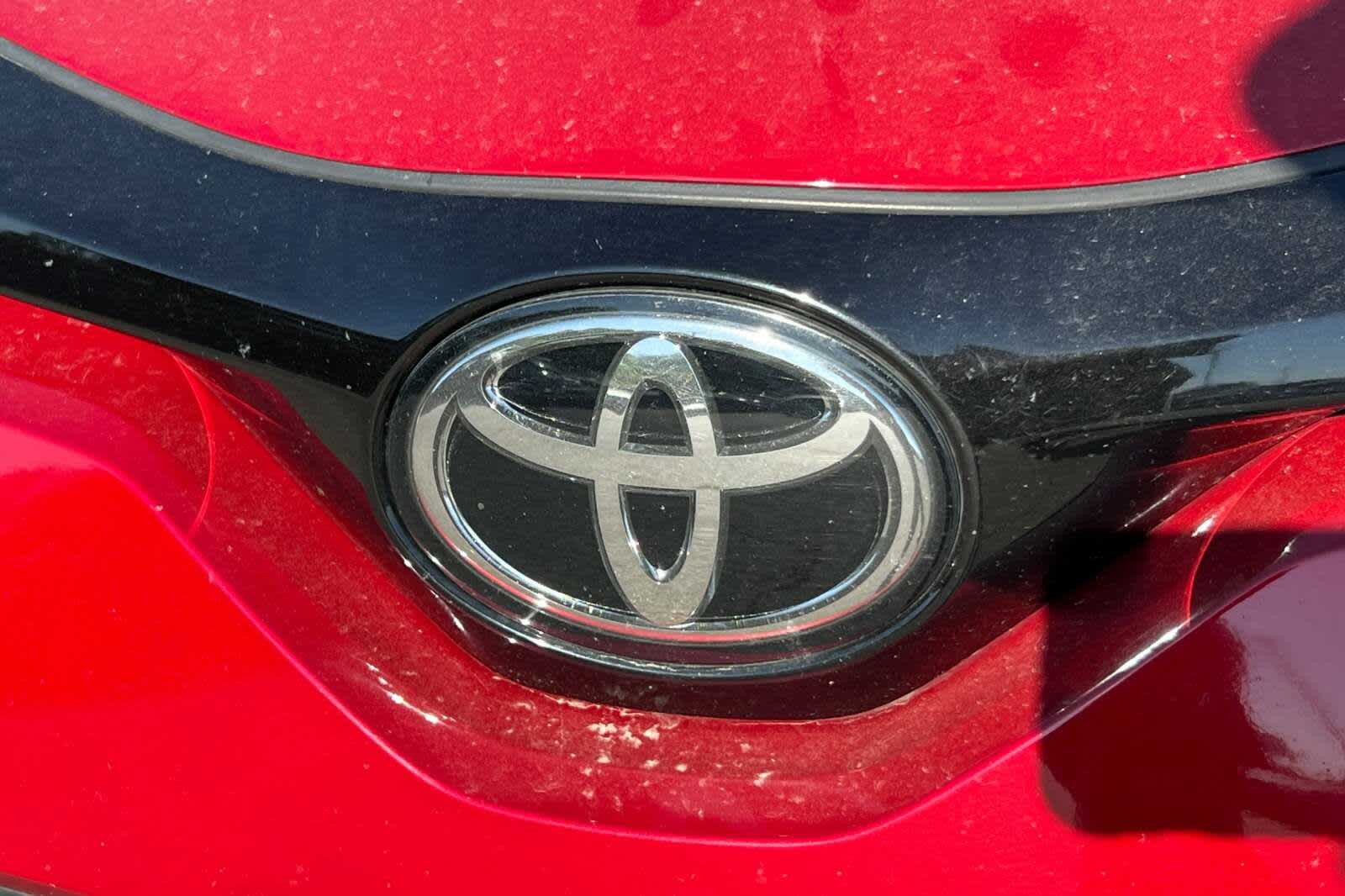 2020 Toyota C-HR Limited 10