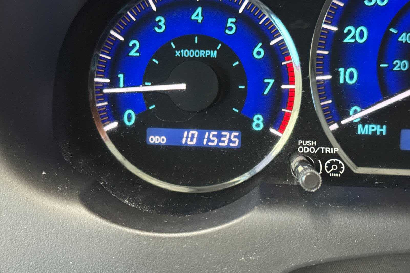 Thumbnail: 2010 Toyota Sienna - 30