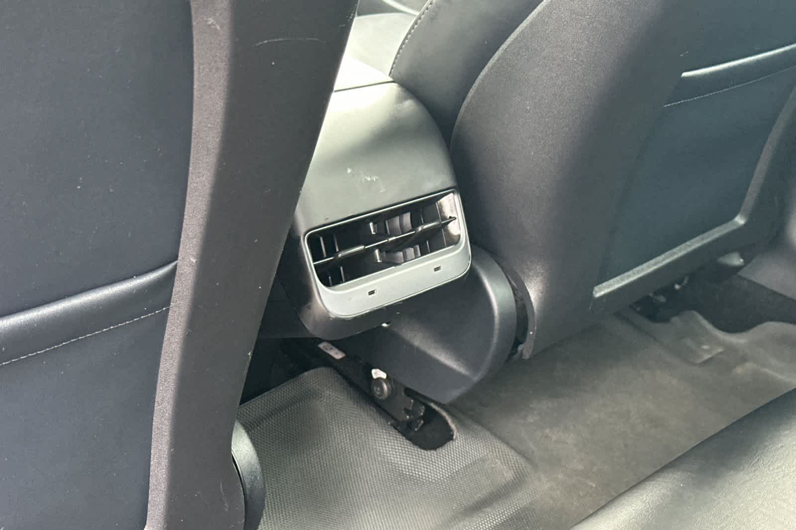 Thumbnail: 2022 Tesla Model 3 - 13