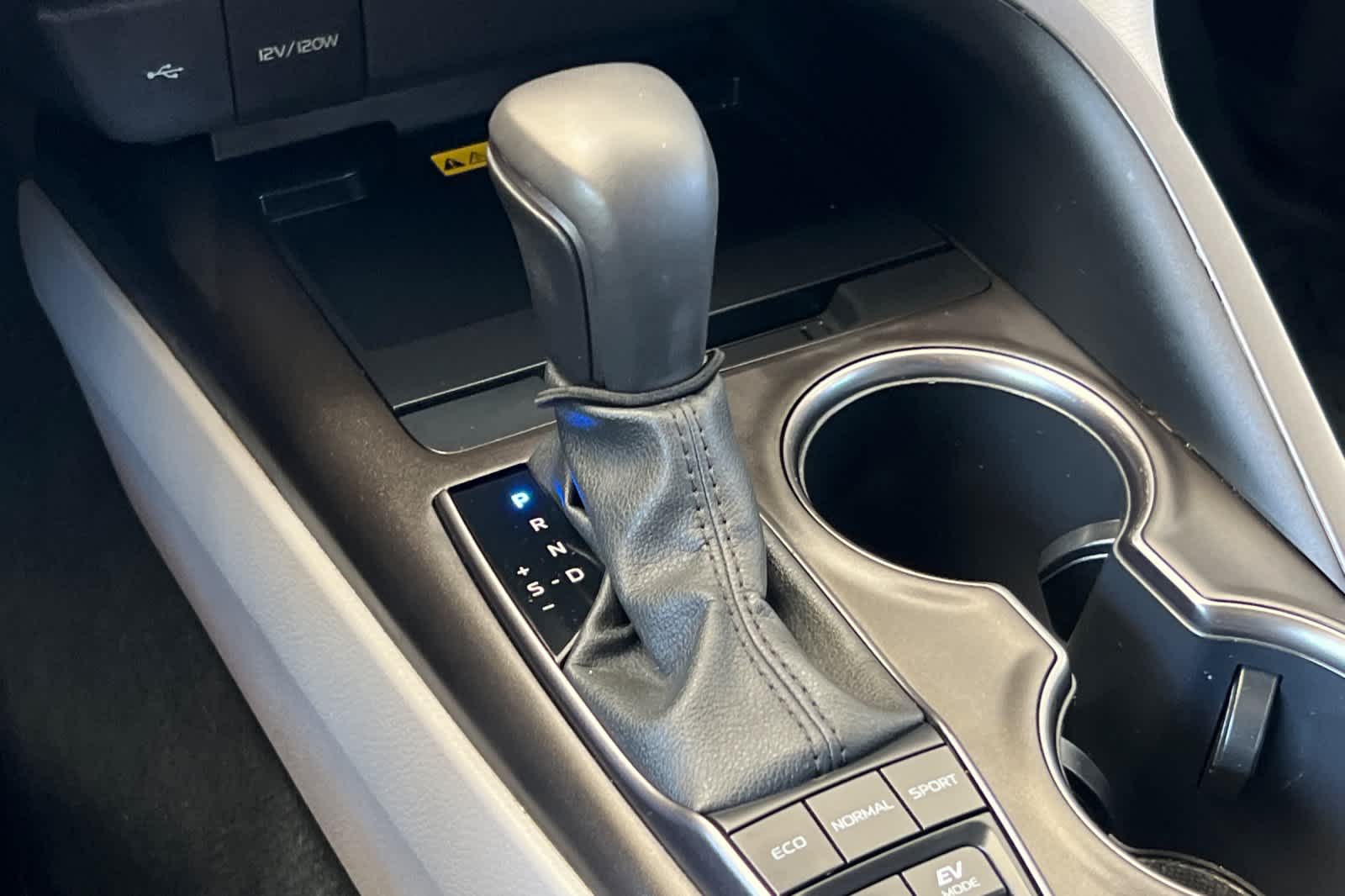 Thumbnail: 2024 Toyota Camry - 24