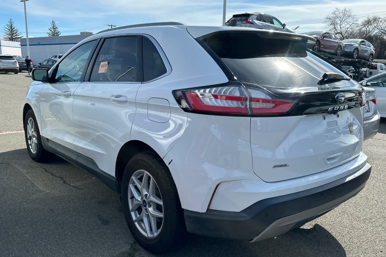 Thumbnail: 2021 Ford Edge - 4