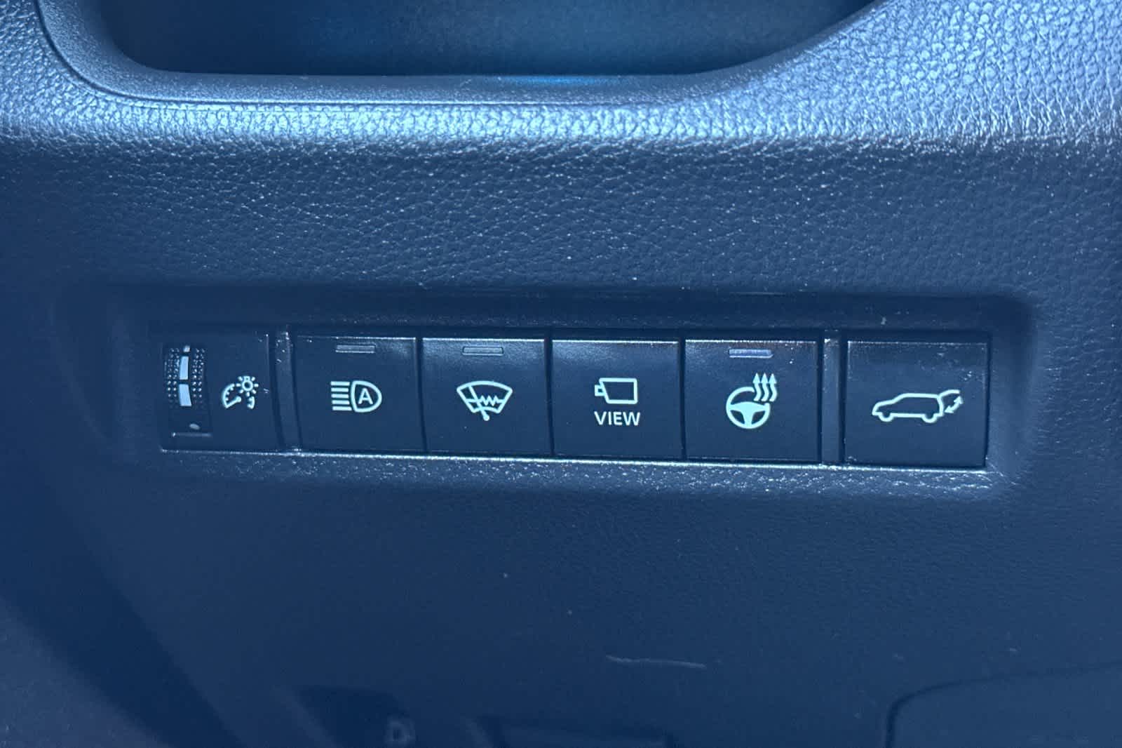 Thumbnail: 2022 Toyota RAV4 - 31