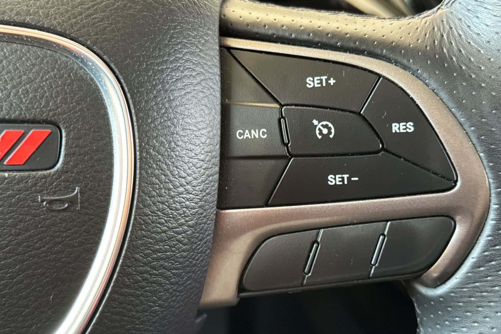 Thumbnail: 2022 Dodge Durango - 28