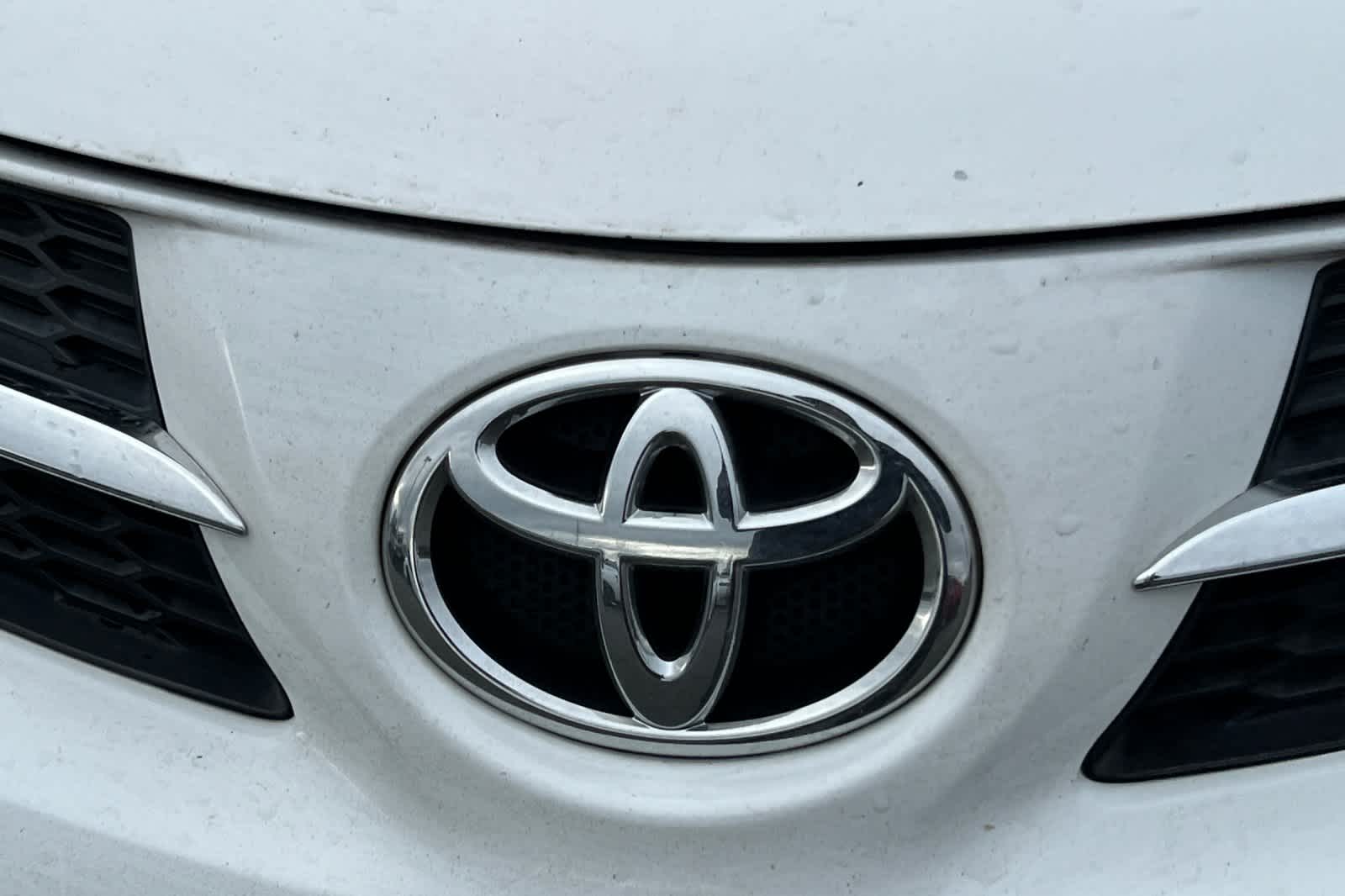 Thumbnail: 2014 Toyota RAV4 - 10