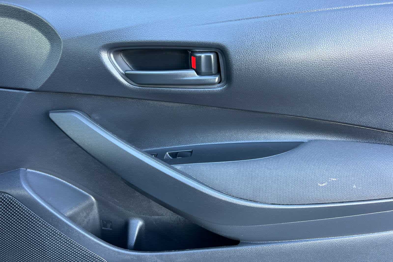 2022 Toyota Corolla LE 17