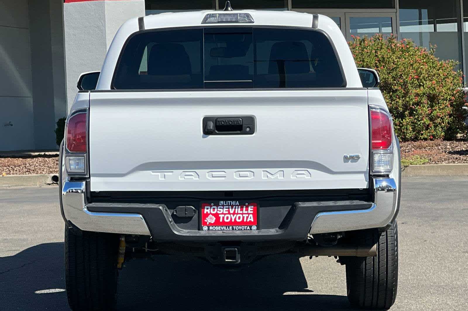 2023 Toyota Tacoma TRD Off-Road 8