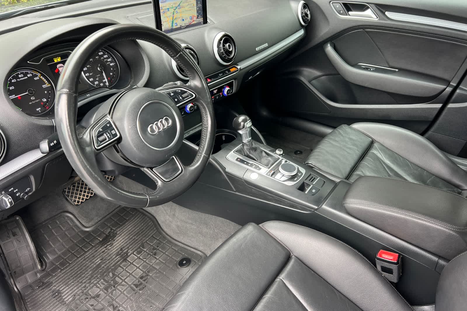 Thumbnail: 2016 Audi A3 e-tron - 11