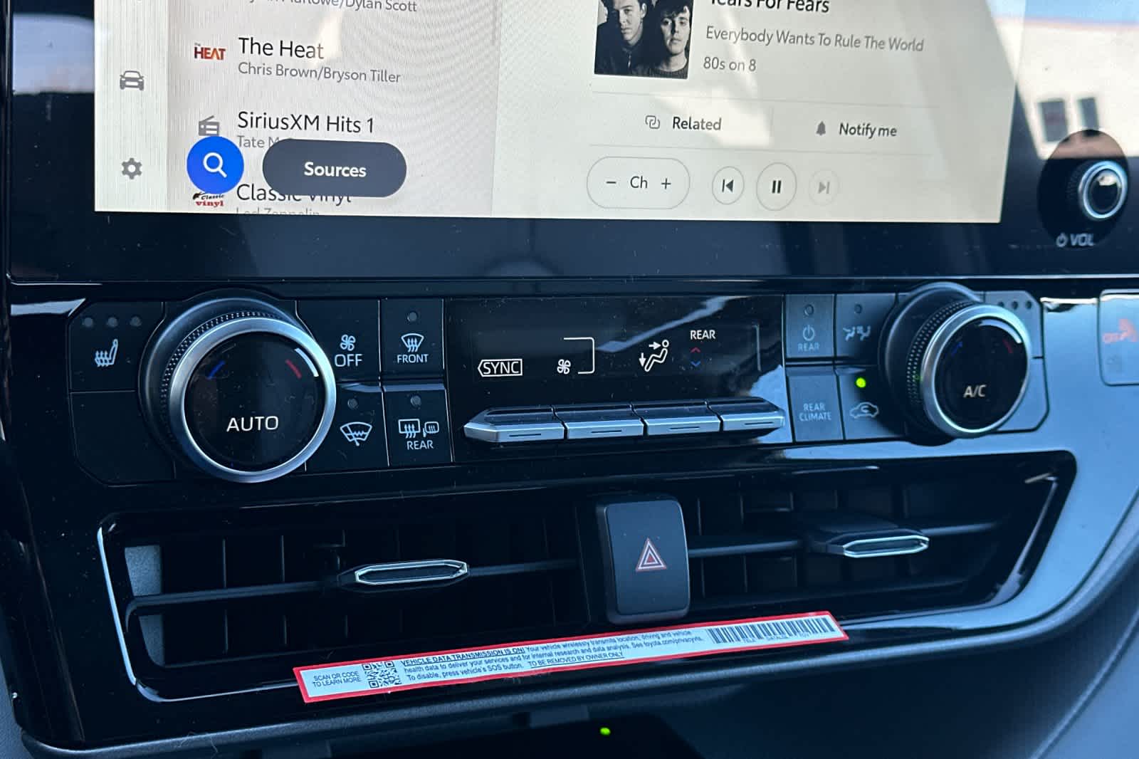 Thumbnail: 2026 Toyota Highlander - 23