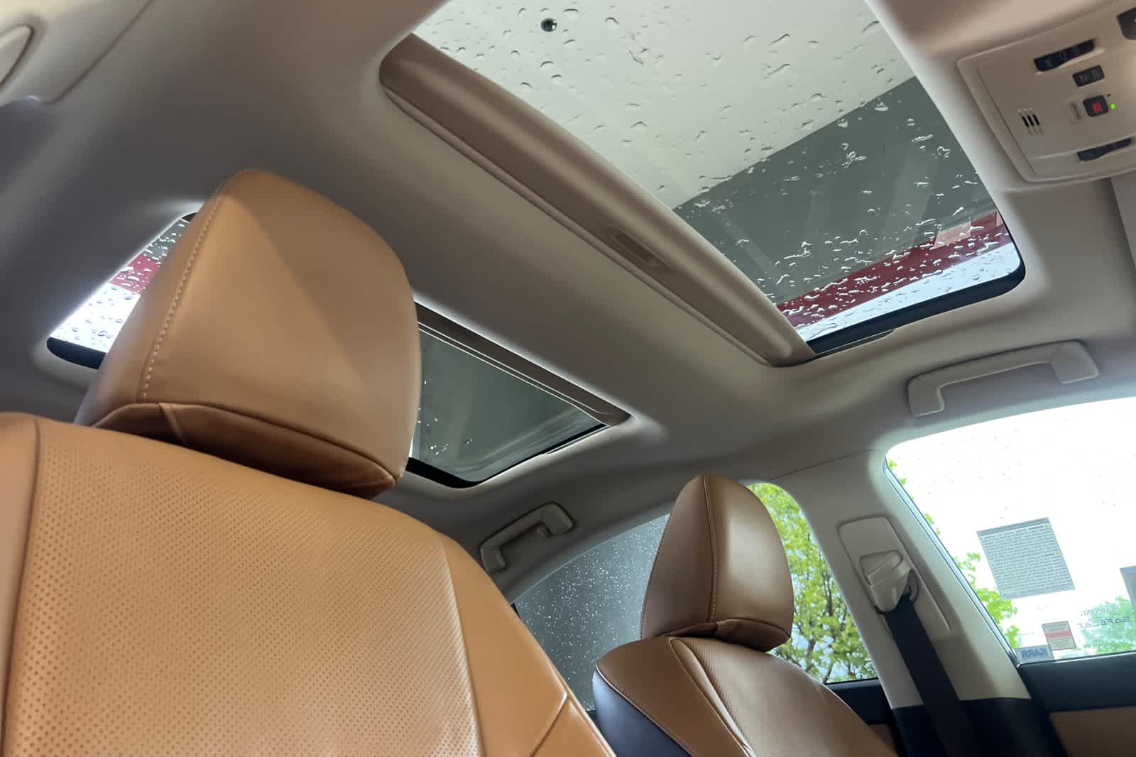 Thumbnail: 2018 Lexus ES - 17