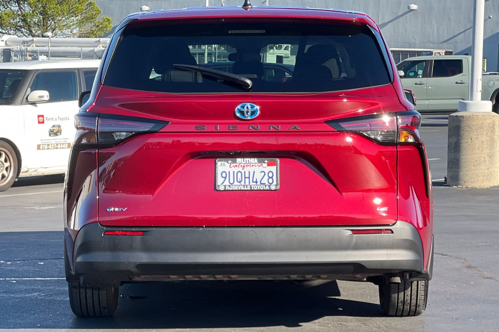 Thumbnail: 2025 Toyota Sienna - 8