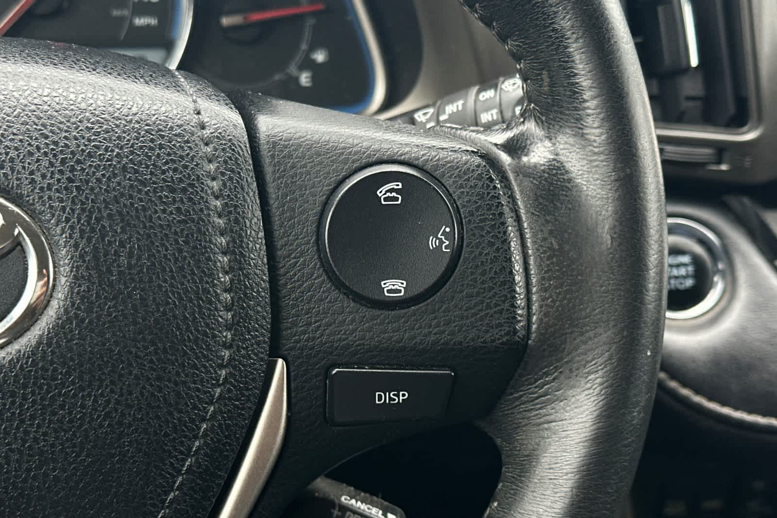 Thumbnail: 2013 Toyota RAV4 - 26