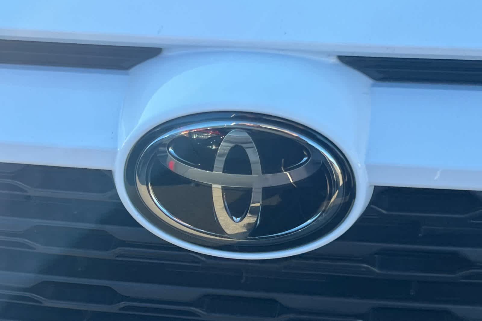 Thumbnail: 2024 Toyota RAV4 - 10