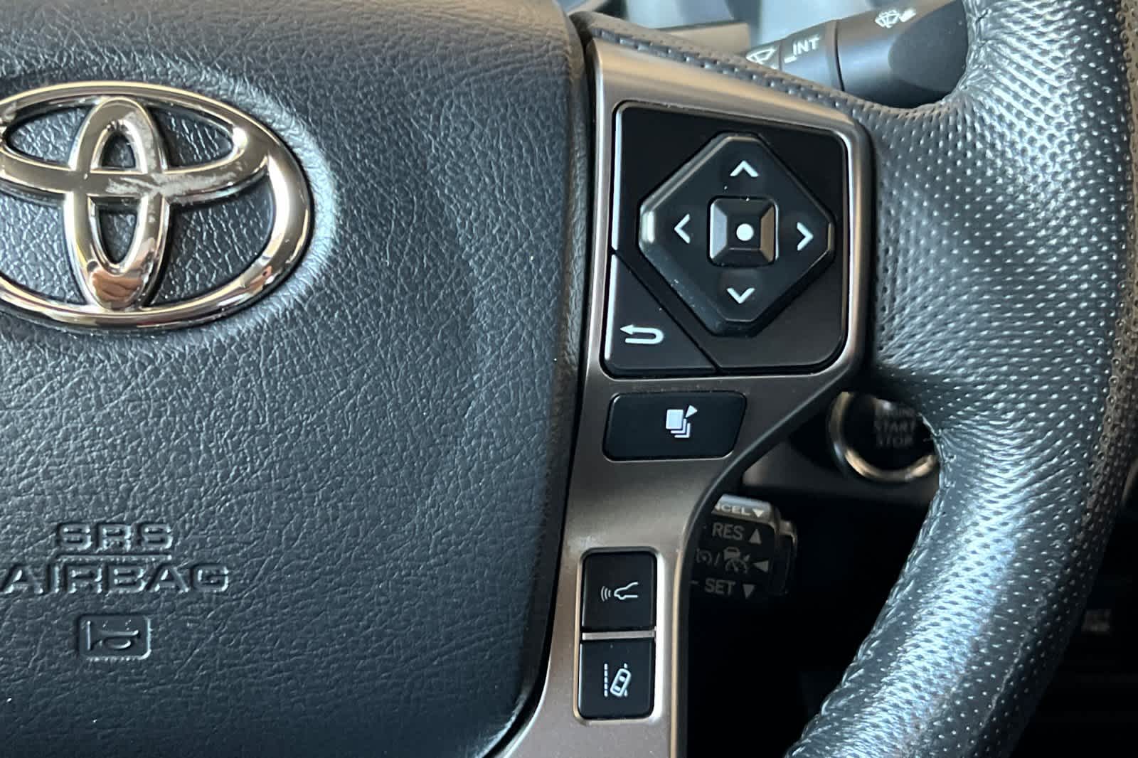 Thumbnail: 2023 Toyota Tacoma - 25