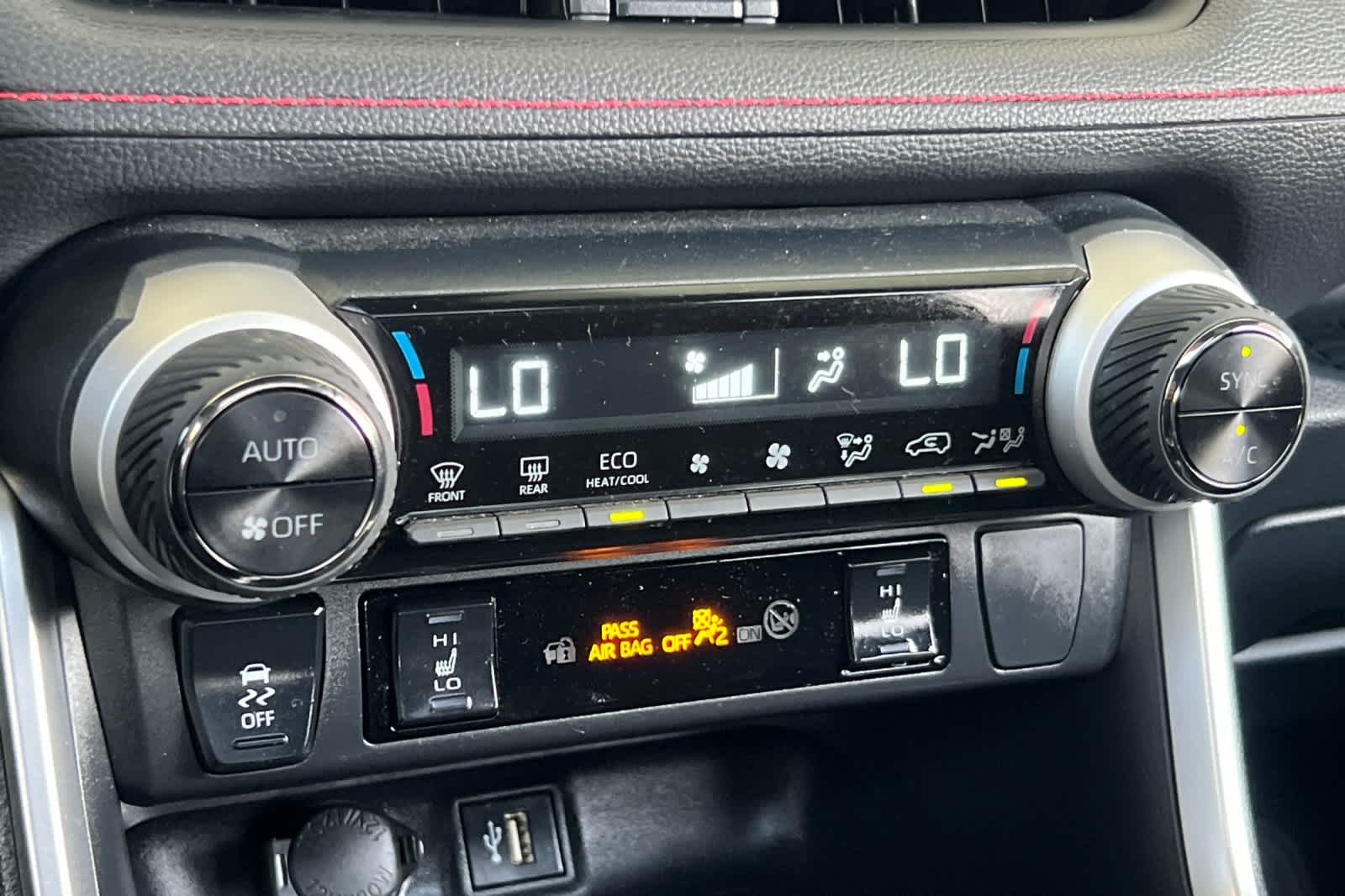 Thumbnail: 2023 Toyota RAV4 - 22