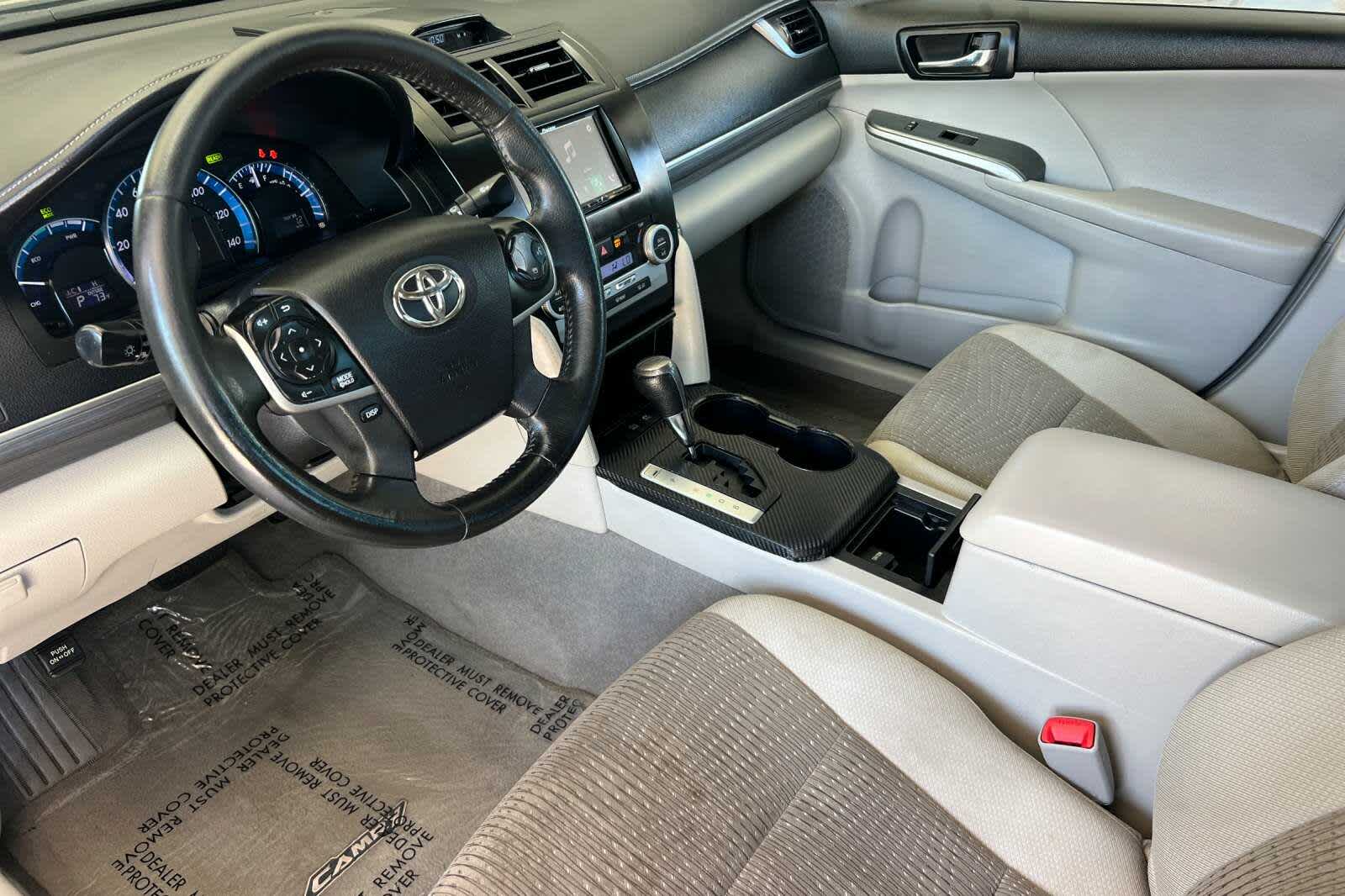 Thumbnail: 2014 Toyota Camry - 11