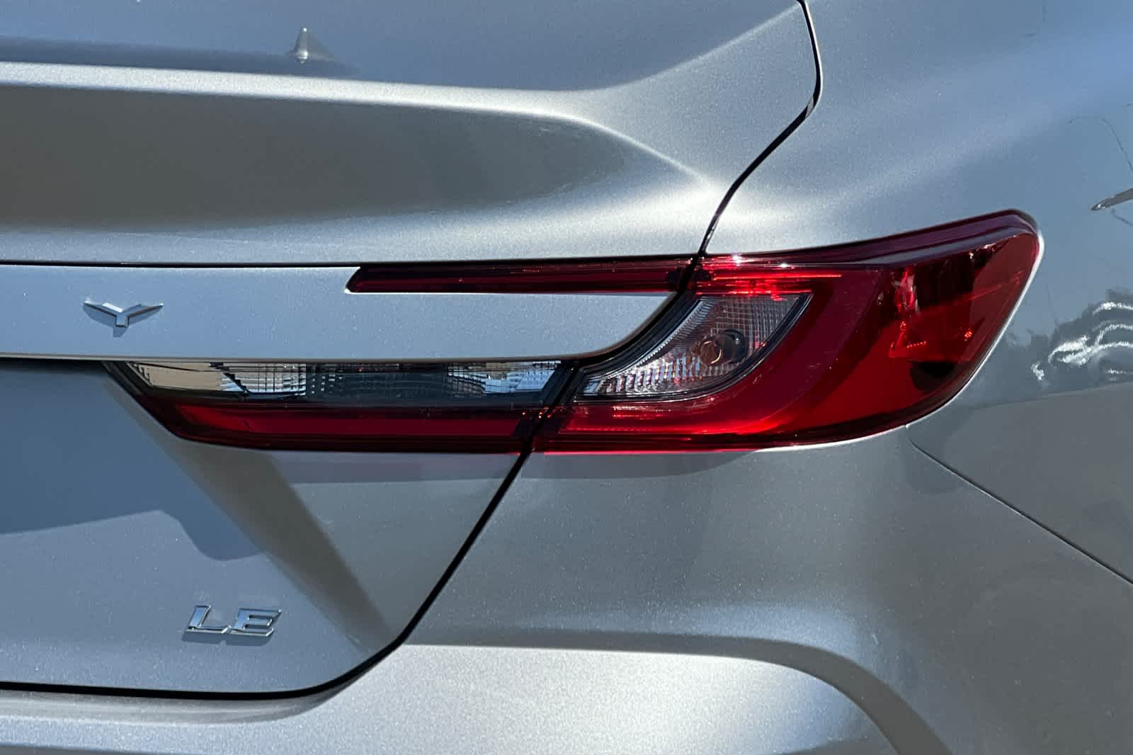 Thumbnail: 2025 Toyota Camry - 31