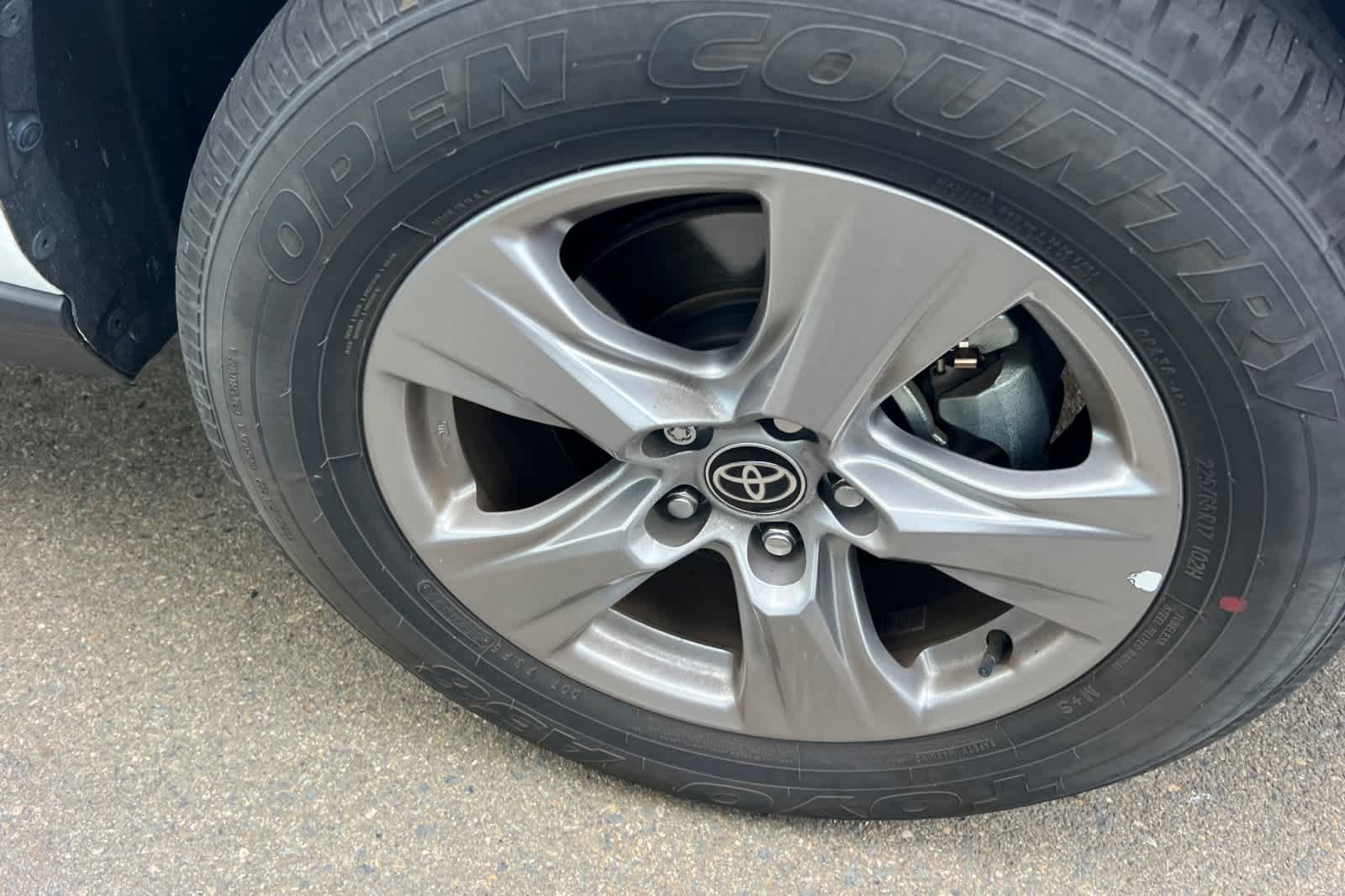 Thumbnail: 2022 Toyota RAV4 - 15